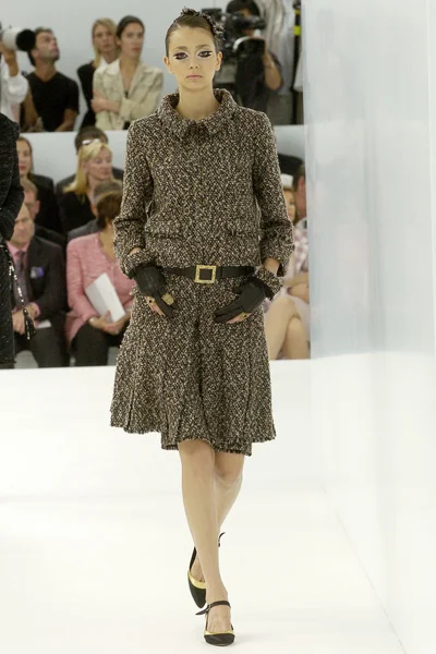 Look 19